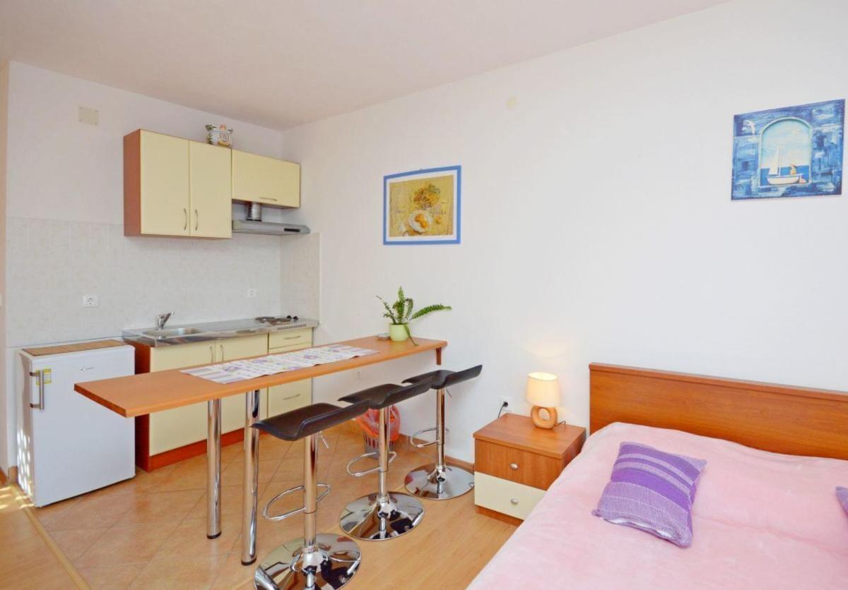 Apartments Luka Uble Ngoại thất bức ảnh